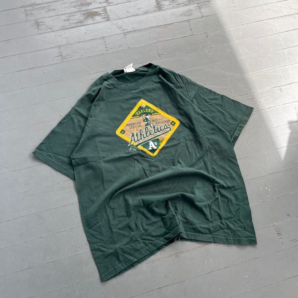 Vintage Lee Sport Oakland Athletics Baseball Tee Shirt